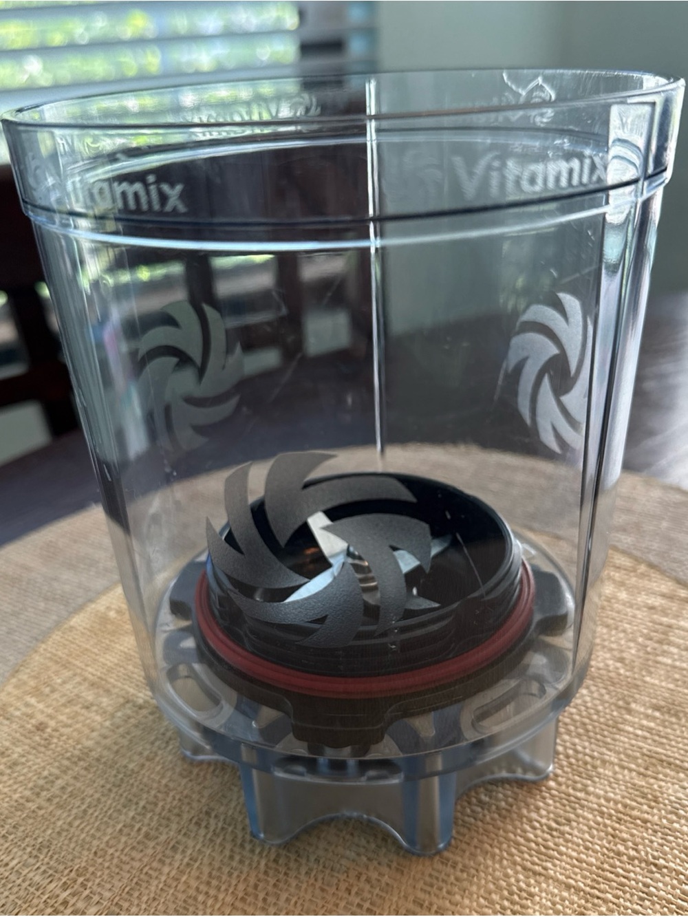 Vitamix Personal Cup Adapter ONLY NO CUP NO LID. *READ DESCRIPTION